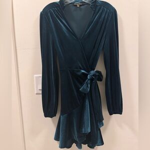 Chic Velvet Wrap Dress in Deep Teal